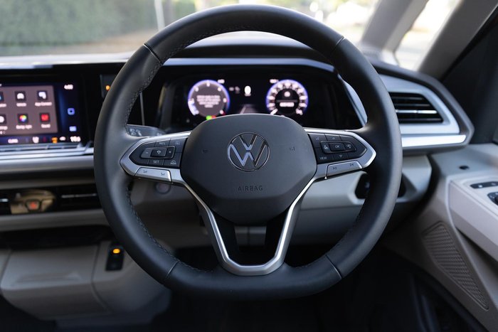 2025 Volkswagen Multivan TDI360 Life
