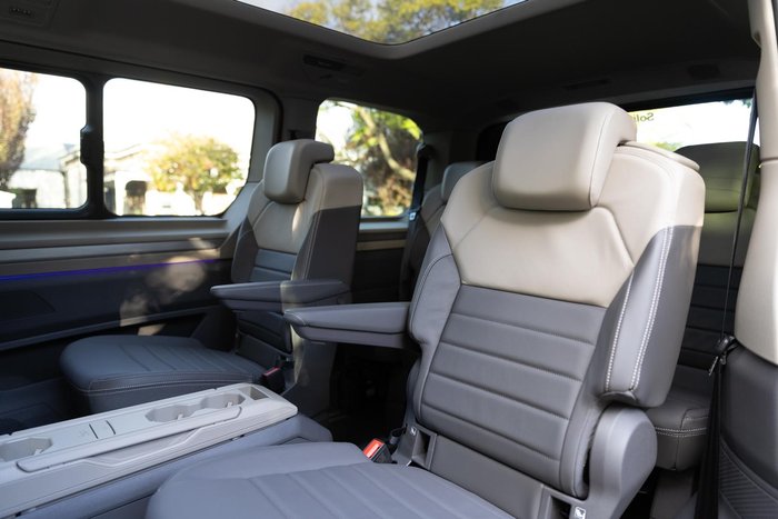 2025 Volkswagen Multivan TDI360 Life