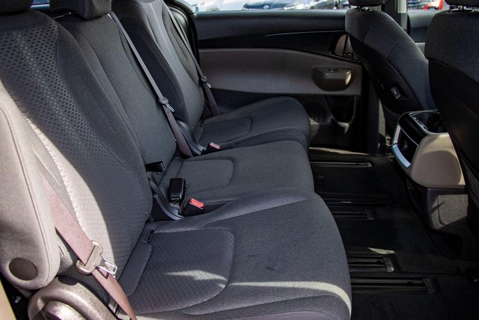 2024 Kia Carnival S