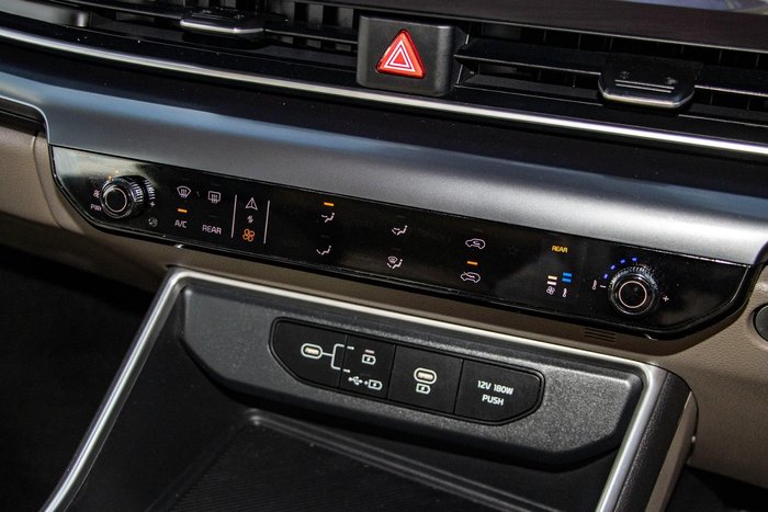 2024 Kia Carnival S