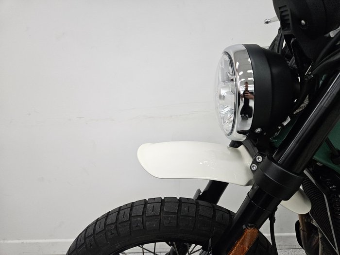 2025 Royal Enfield BEAR 650 WHITE 249