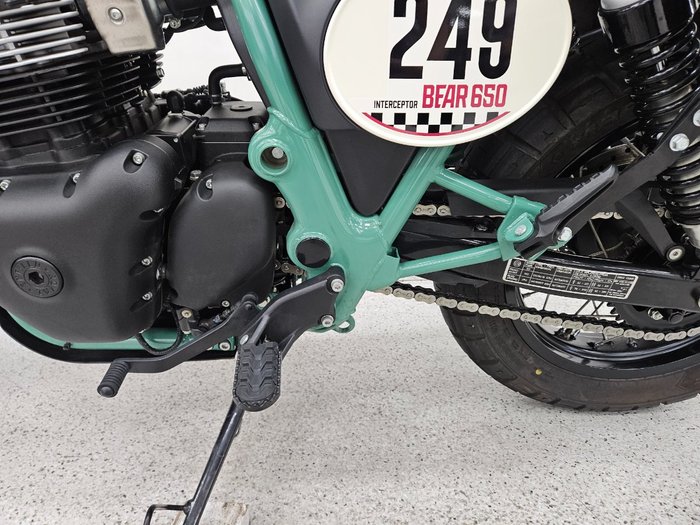 2025 Royal Enfield BEAR 650 WHITE 249