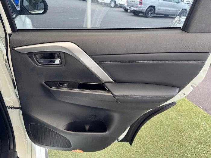 2025 Mitsubishi Pajero Sport Exceed