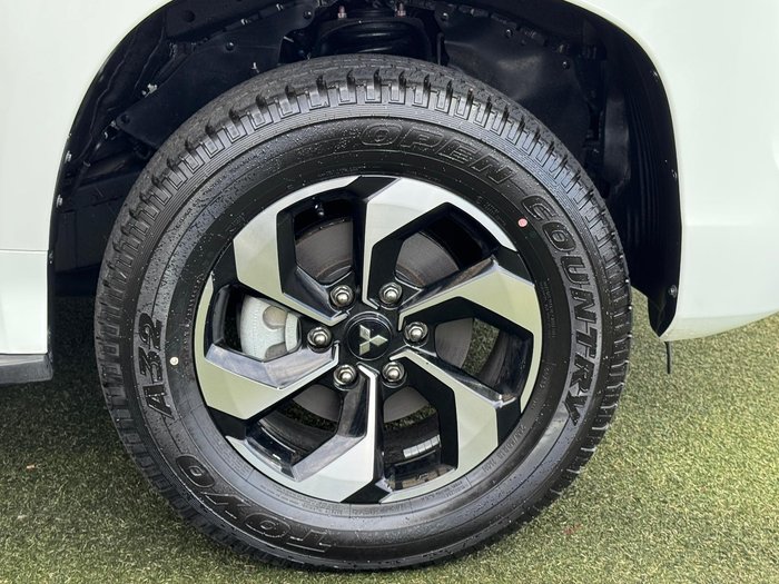 2025 Mitsubishi Pajero Sport Exceed