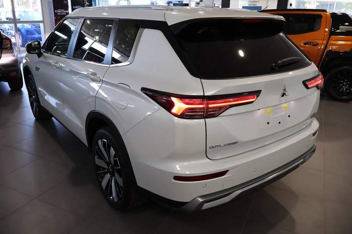 2026 Mitsubishi Outlander PHEV Aspire
