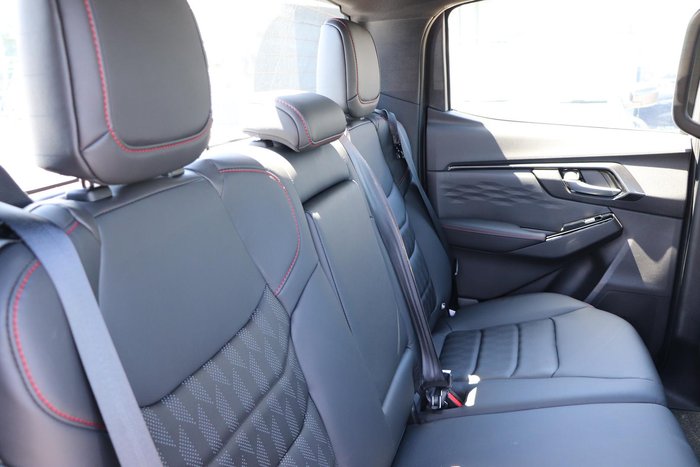 2025 Isuzu D-MAX X-TERRAIN