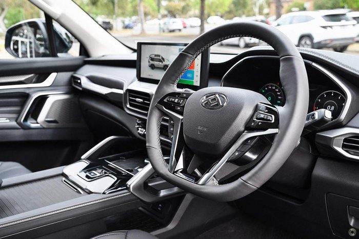 2025 LDV D90 Executive