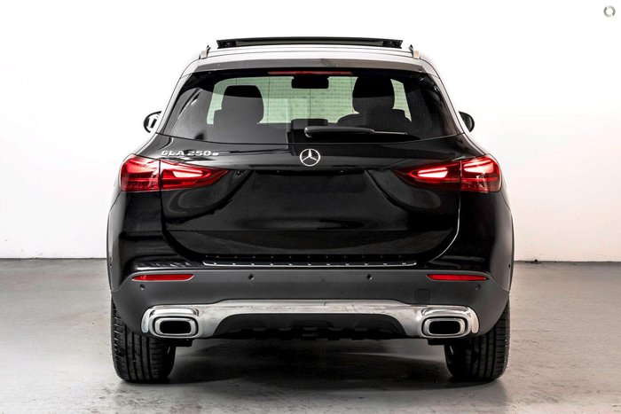 2025 Mercedes-Benz GLA-Class GLA250 e with EQ hybrid technology