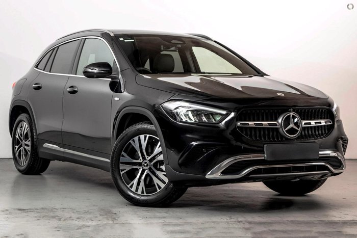 2025 Mercedes-Benz GLA-Class GLA250 e with EQ hybrid technology