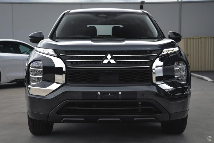 2025 Mitsubishi Outlander ES