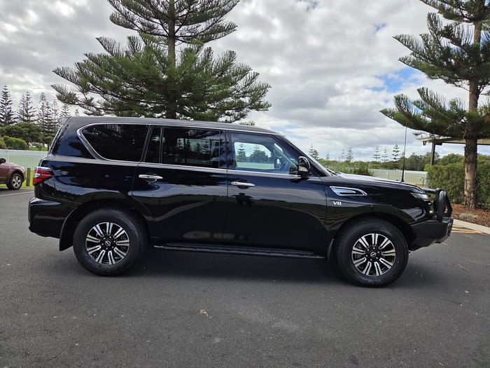2022 Nissan Patrol Ti Y62 MY22 4X4 Dual Range Black Obsidian
