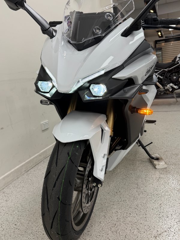 2026 Suzuki GSX-S1000GT White