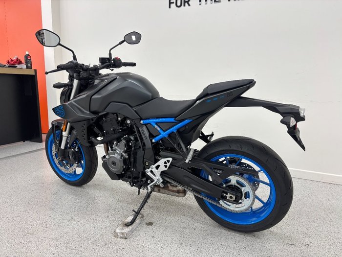 2026 Suzuki GSX-8S Black