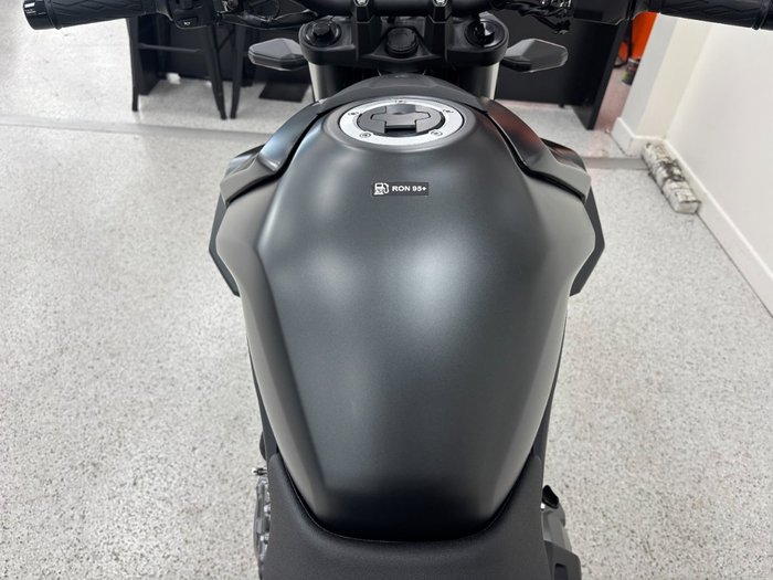 2026 Suzuki GSX-8S Black