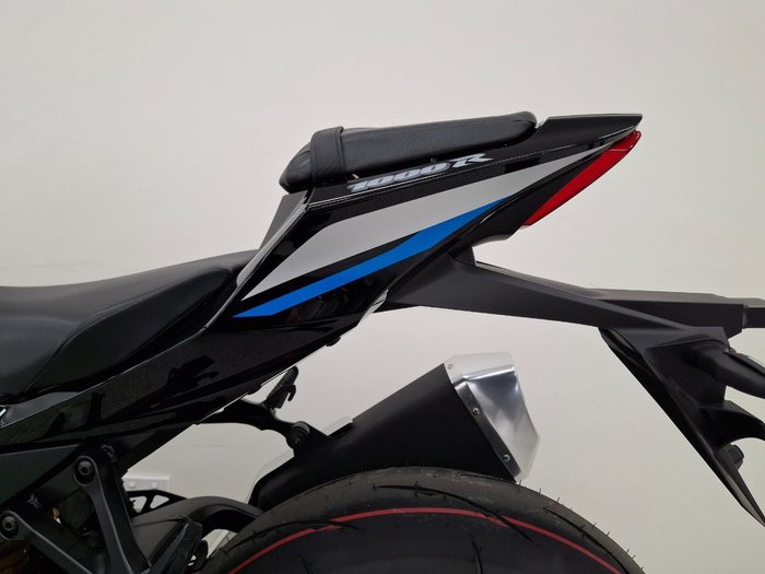 2026 Suzuki GSX-R1000R Silver