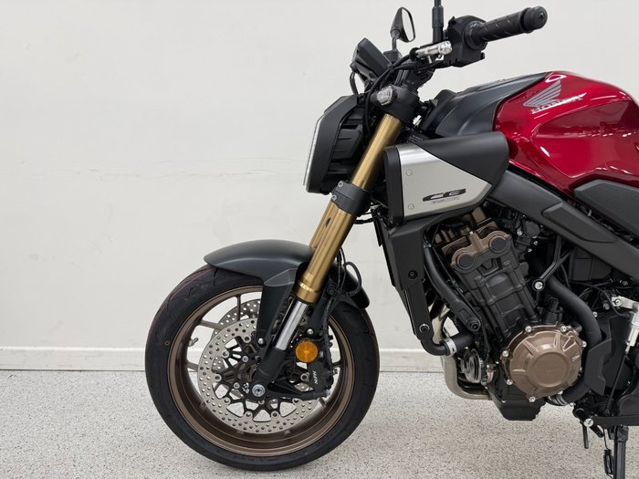 2025 Honda CB650RAC Red