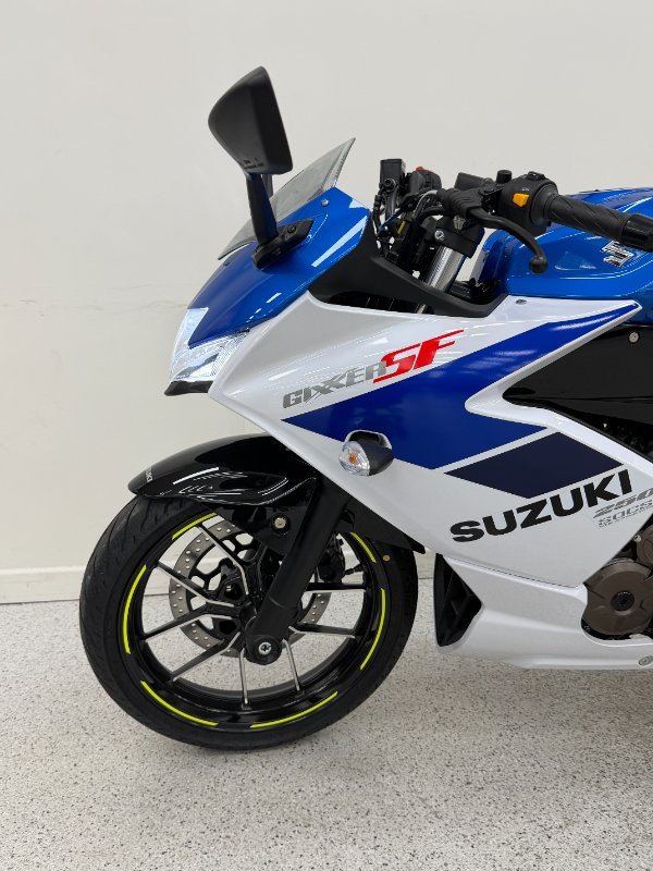 2026 Suzuki 2026 Suzuki 250CC GSX250 Road Blue