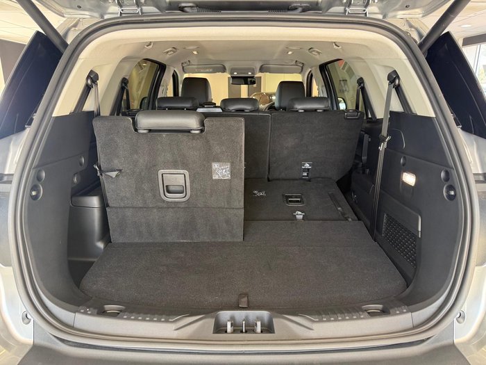 2025 Ford Everest Trend