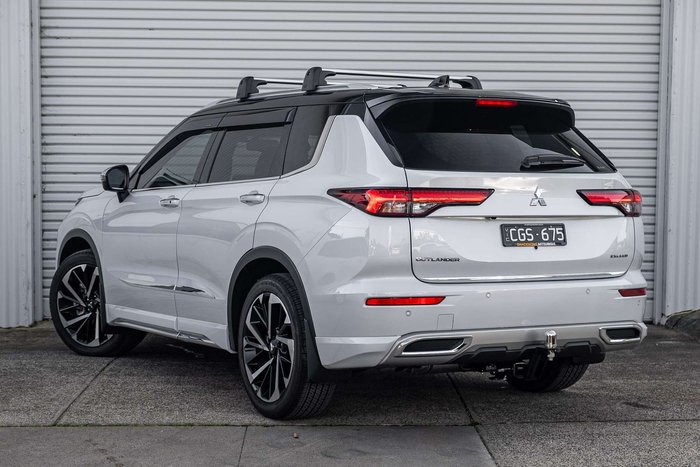 2022 Mitsubishi Outlander Exceed Tourer