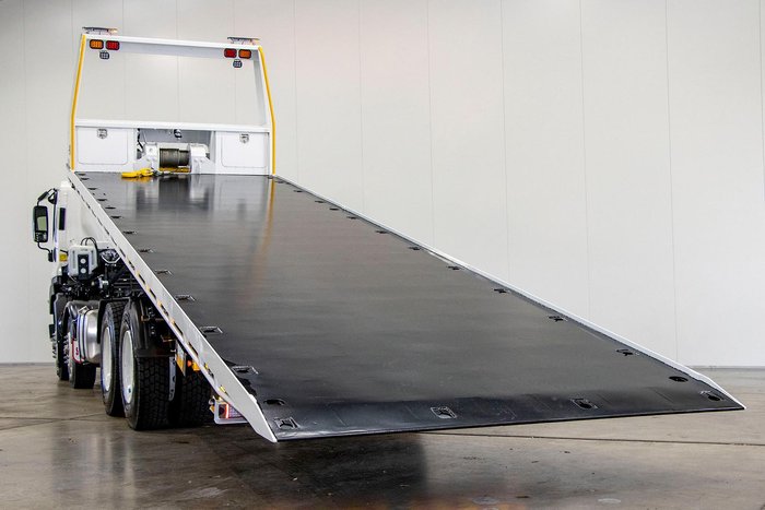 2025 Isuzu F Series FYJ 320-255 AT R67