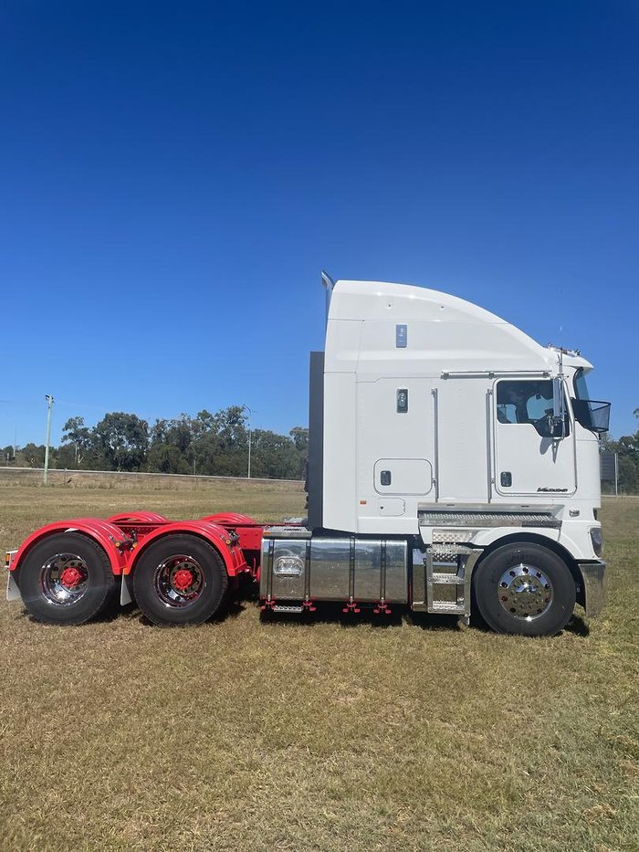 2026 Kenworth K220
