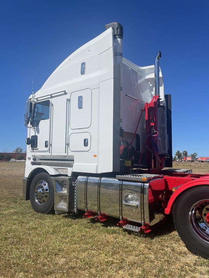 2026 Kenworth K220