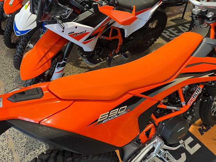 2024 KTM 690 Enduro R Enduro Orange