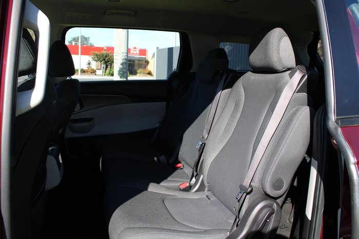 2022 Kia Carnival S