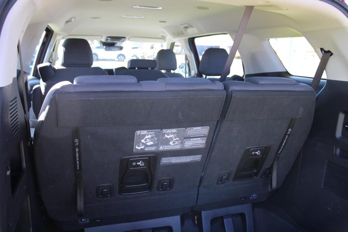 2022 Kia Carnival S