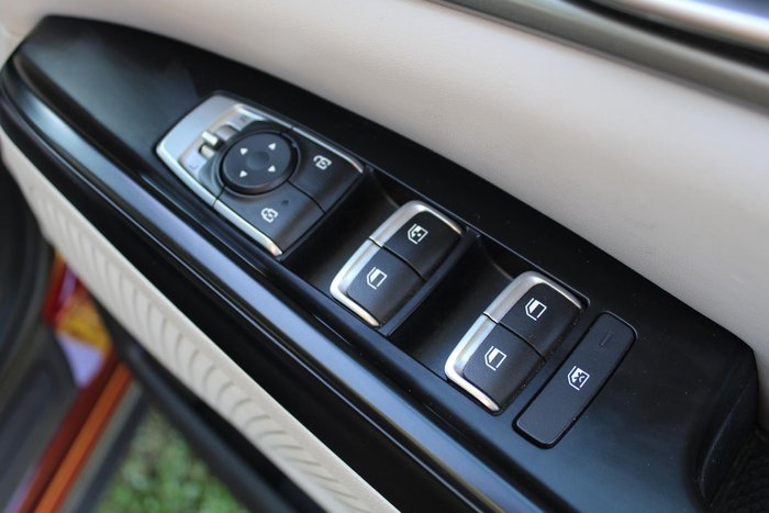 2022 Kia Carnival S