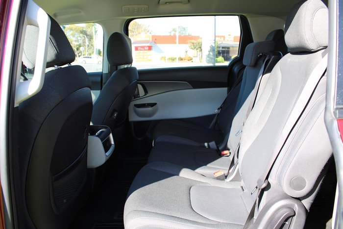 2022 Kia Carnival S