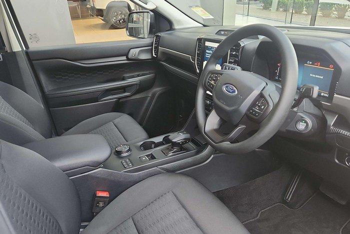 2025 Ford Everest Ambiente