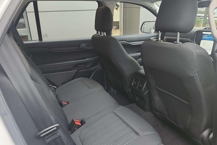 2025 Ford Everest Ambiente