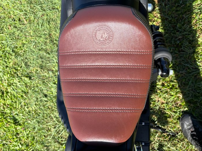 2021 INDIAN SCOUT BOBBER Black