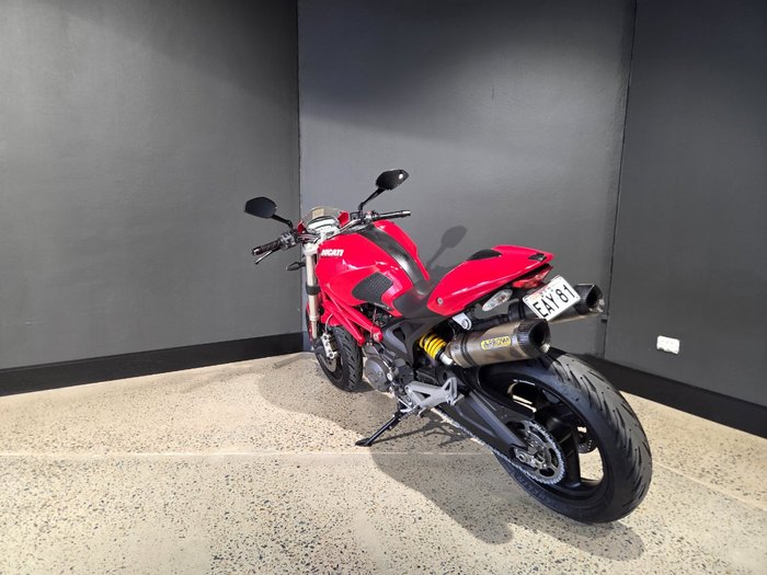 2009 Ducati MONSTER 696+ RED
