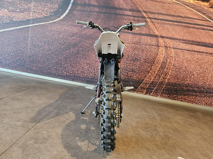 2025 Sur-Ron Hyper Bee 12/10 Hyper Bee Pink