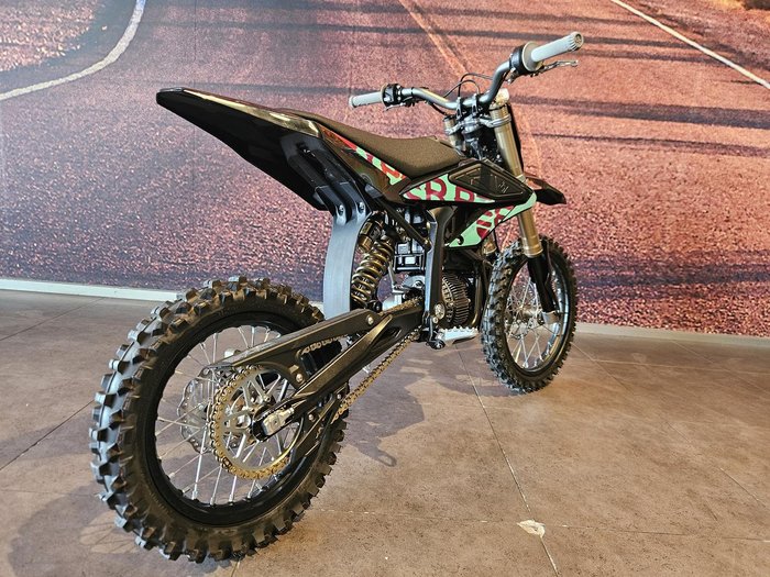 2025 Sur-Ron Hyper Bee 12/10 Hyper Bee Blue