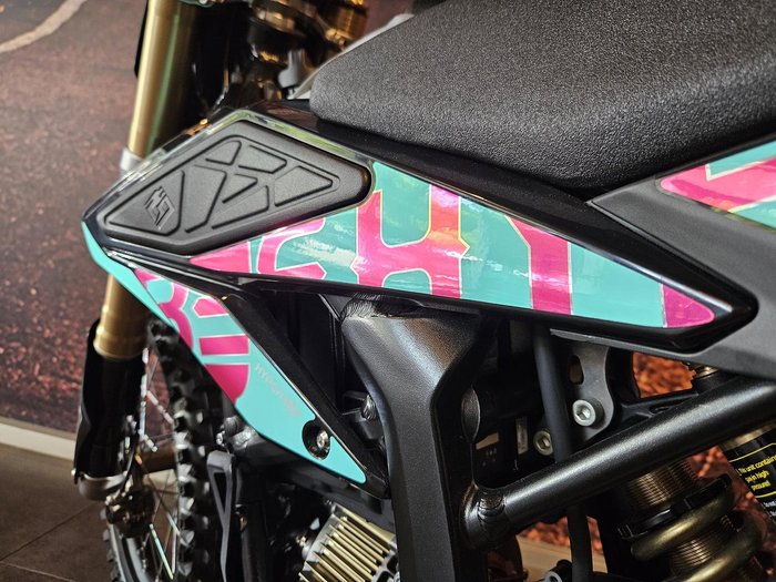 2025 Sur-Ron Hyper Bee 12/10 Hyper Bee Blue