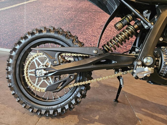 2025 Sur-Ron Hyper Bee 12/10 Hyper Bee Green