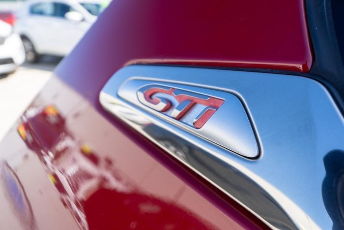 2013 Peugeot 208 GTi