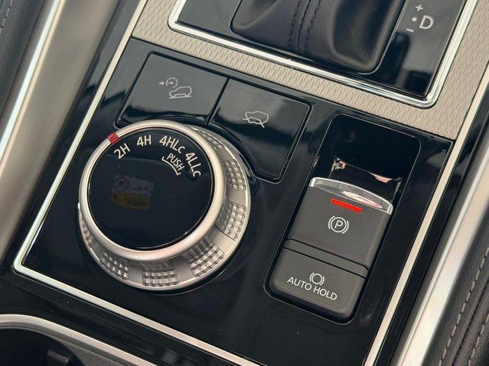 2025 Mitsubishi Pajero Sport GLS