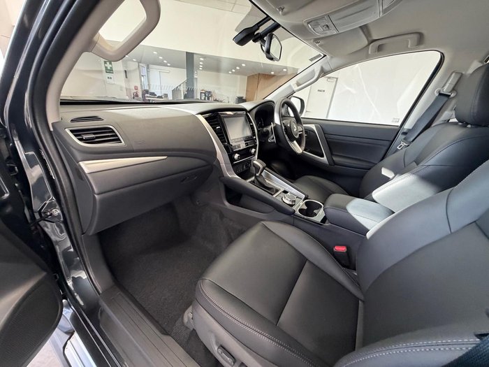 2025 Mitsubishi Pajero Sport GLS