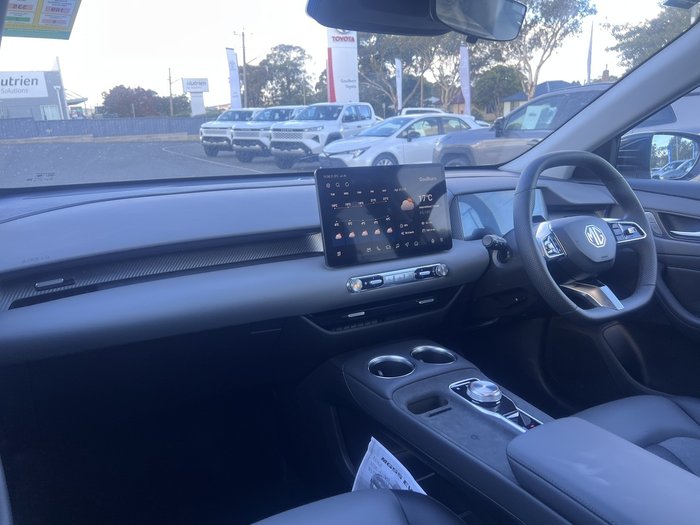 2025 MG MGS5 EV Essence 49