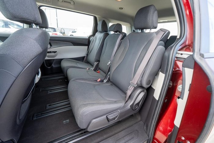 2023 Kia Carnival S
