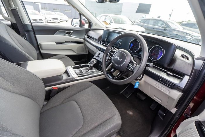 2023 Kia Carnival S