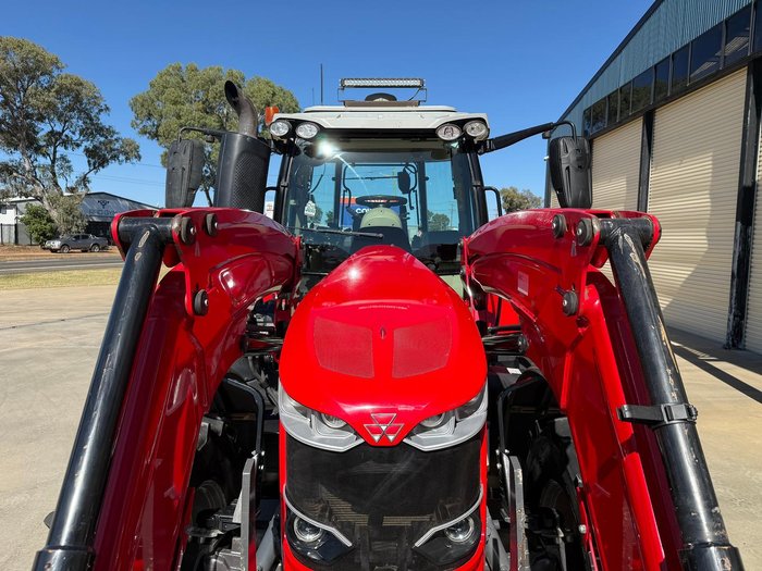 2018 Massey Ferguson 7715 S Dyna-Vt