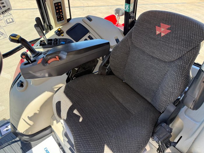 2018 Massey Ferguson 7715 S Dyna-Vt