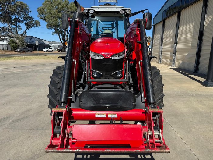 2018 Massey Ferguson 7715 S Dyna-Vt