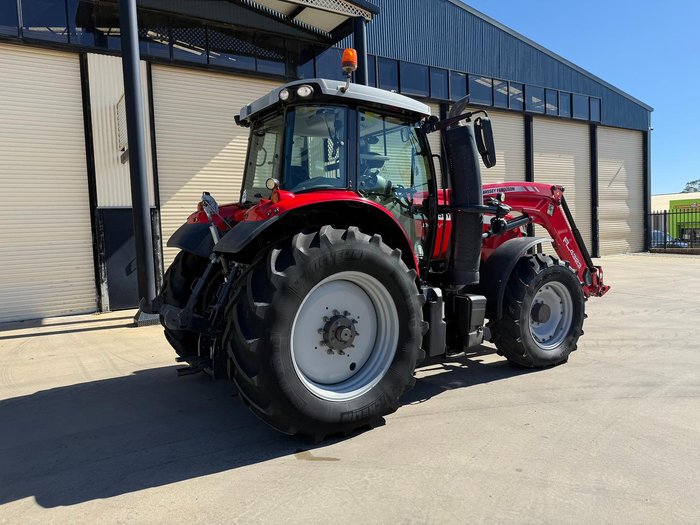 2018 Massey Ferguson 7715 S Dyna-Vt