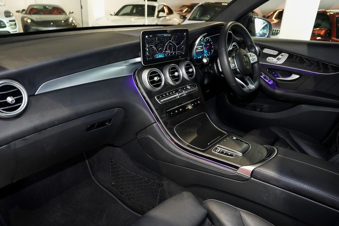 2020 Mercedes-Benz GLC-Class GLC300